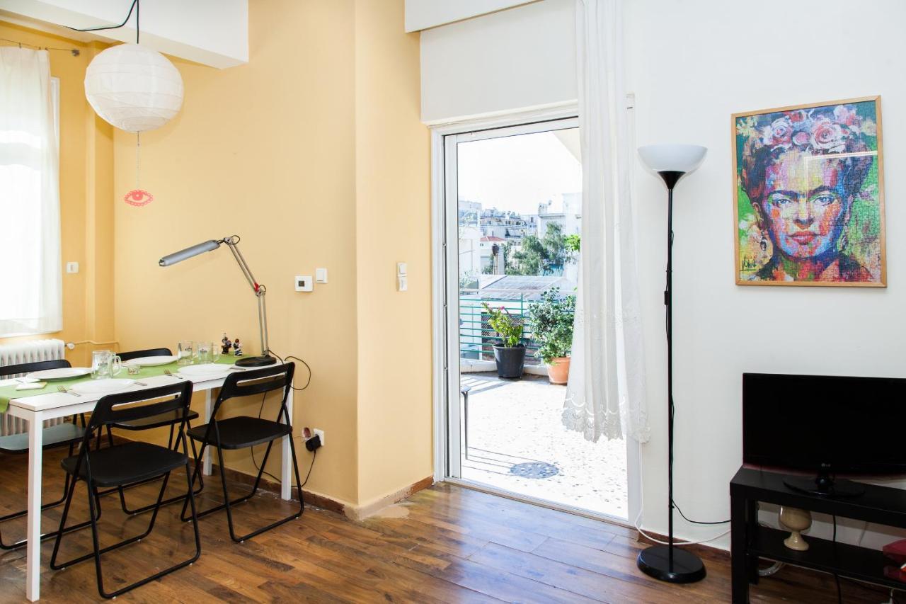 アテネBright Apt. With Lovely View In Lycabettus!アパートメント エクステリア 写真